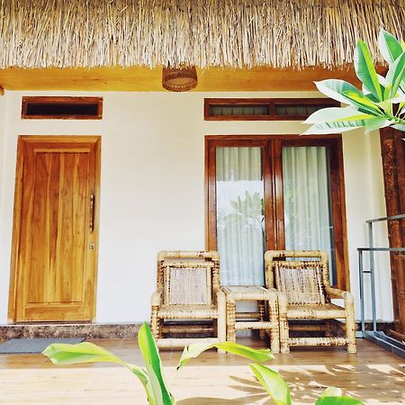 Peraja Bungalows Loyok Sangyang Exterior foto