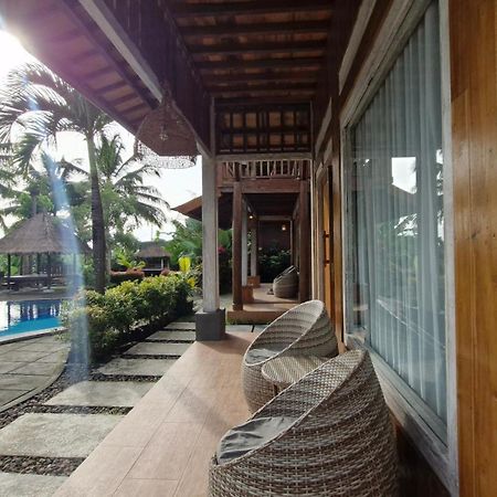 Peraja Bungalows Loyok Sangyang Exterior foto