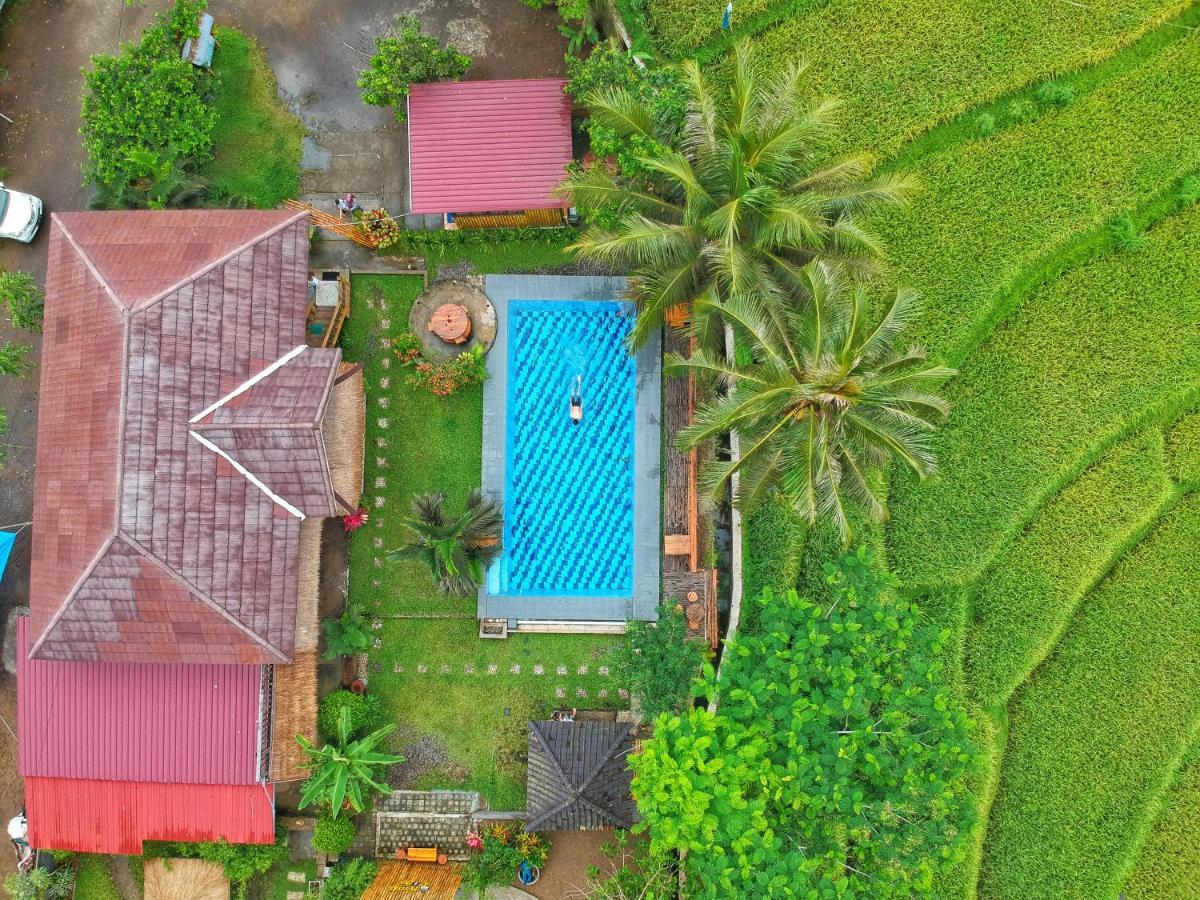 Peraja Bungalows Loyok Sangyang Exterior foto