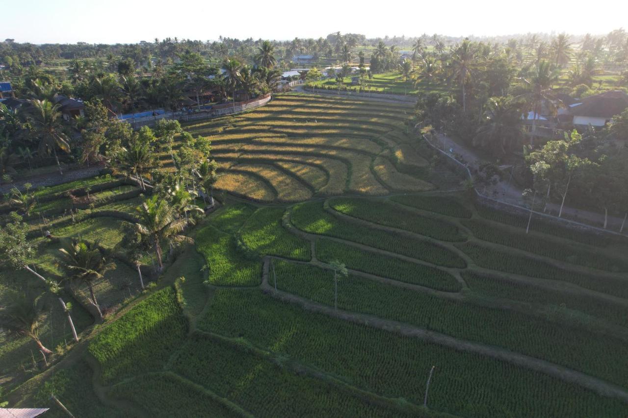 Peraja Bungalows Loyok Sangyang Exterior foto