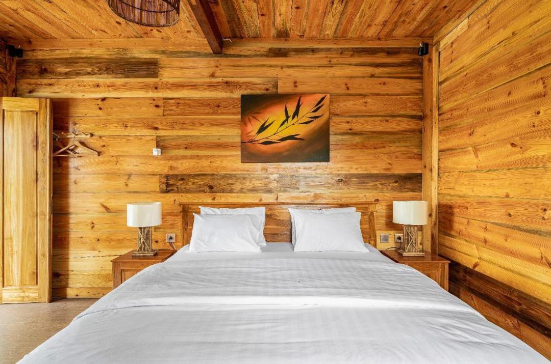 Peraja Bungalows Loyok Sangyang Exterior foto